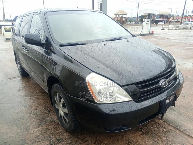 Kia Sedona 2006 Black