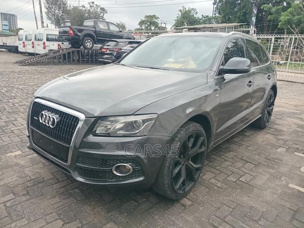 Audi Q5 2013 Gray