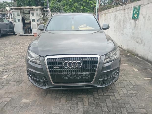 Audi Q5 2013 Gray