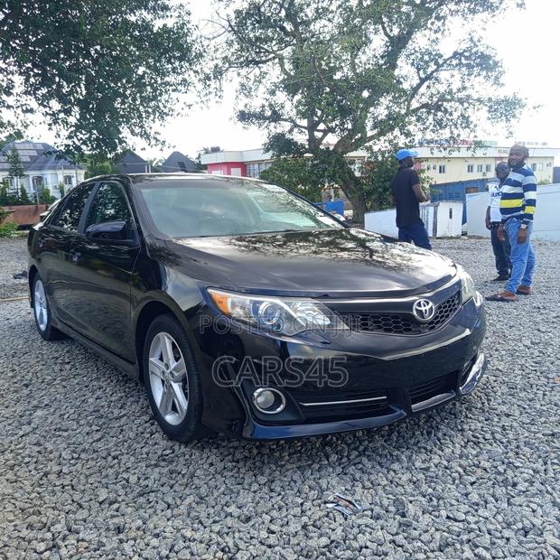 Toyota Camry 2012 Black