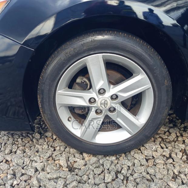 Toyota Camry 2012 Black