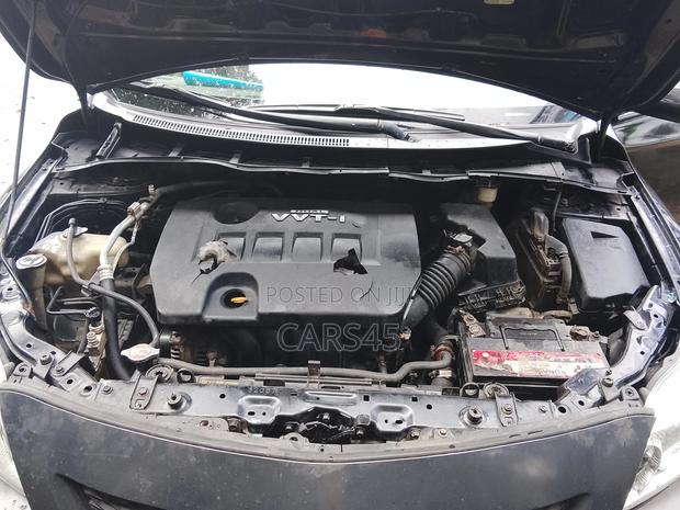 Toyota Corolla 2009 Black