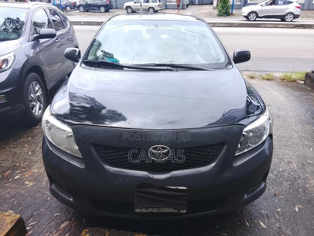 Toyota Corolla 2009 Black