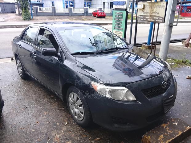 Toyota Corolla 2009 Black