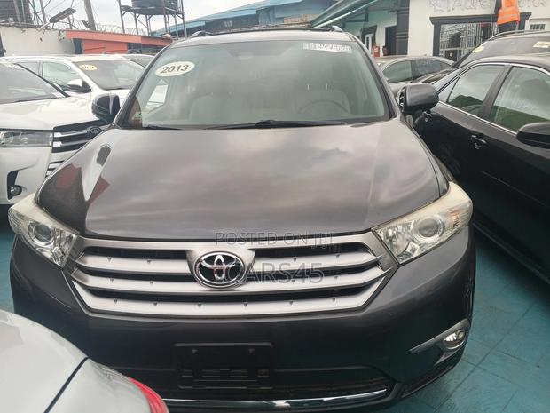 Toyota Highlander 2013 Gray