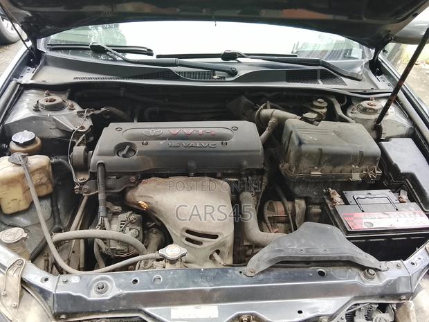 Toyota Camry LE 4dr Sedan (2.4L 4cyl 5M) 2003 Gray