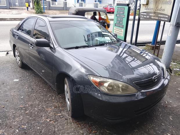 Toyota Camry LE 4dr Sedan (2.4L 4cyl 5M) 2003 Gray