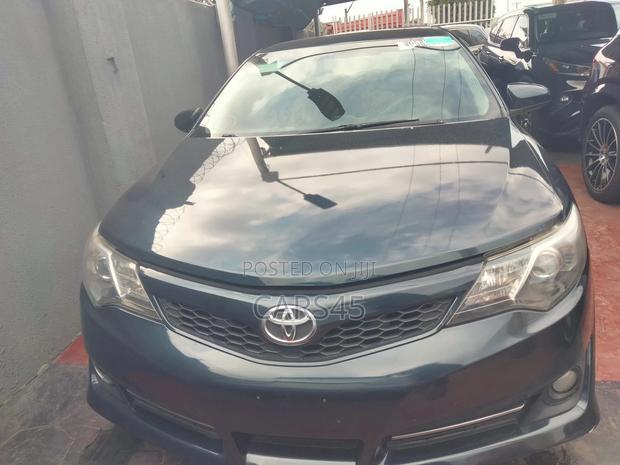 Toyota Camry 2014 Green