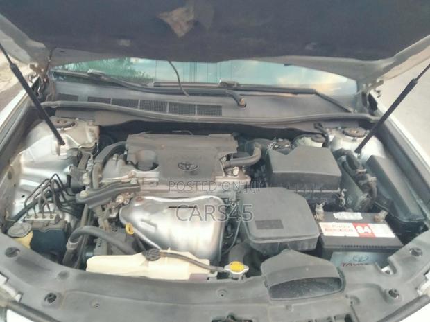 Toyota Camry 2014 Silver