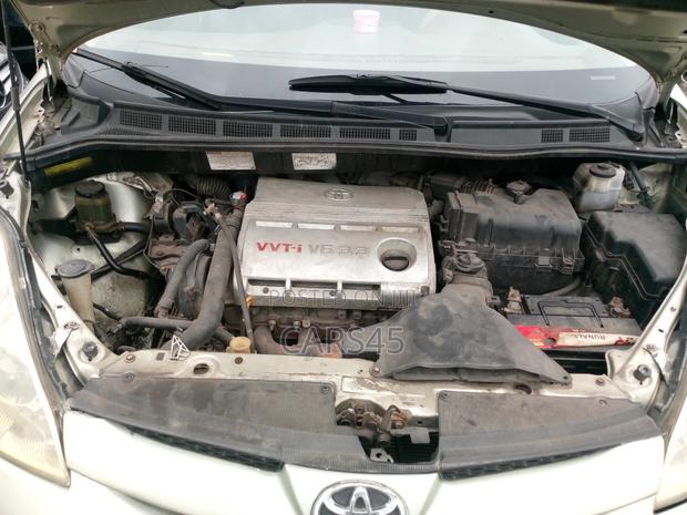 Toyota Sienna 2006 Green