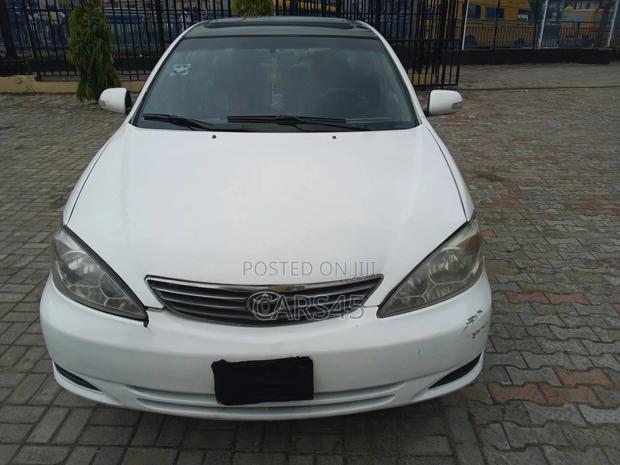 Toyota Camry 2002 White
