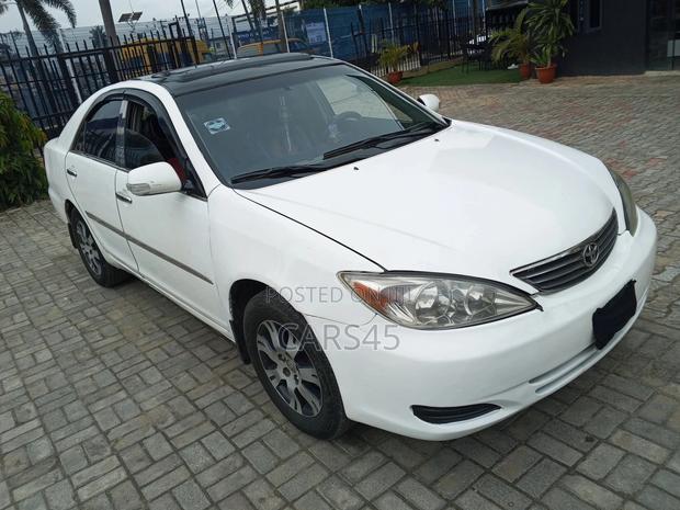 Toyota Camry 2002 White