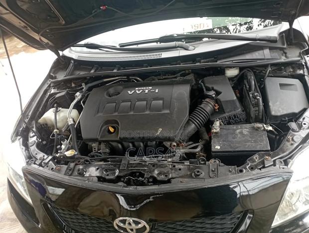 Toyota Corolla 2009 Black