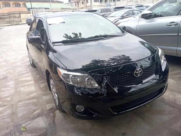 Toyota Corolla 2009 Black