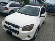 Toyota RAV4 2010 White for sale