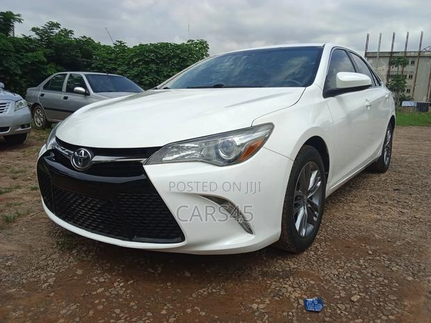 Toyota Camry 2016 White