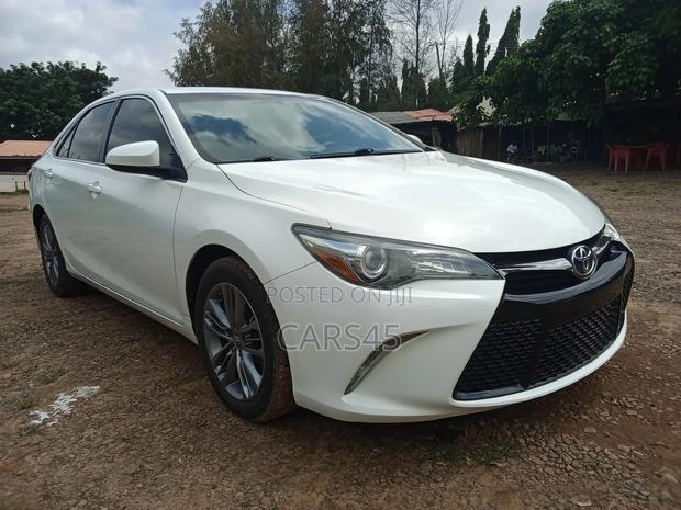 Toyota Camry 2016 White
