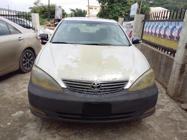 Toyota Camry 2004 Silver
