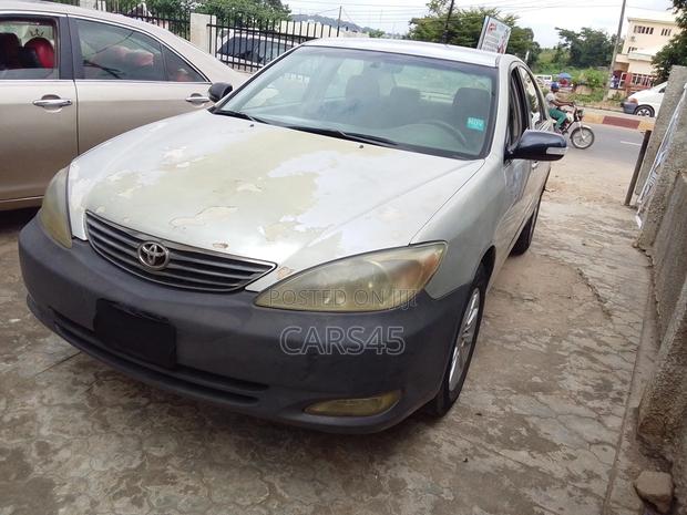 Toyota Camry 2004 Silver