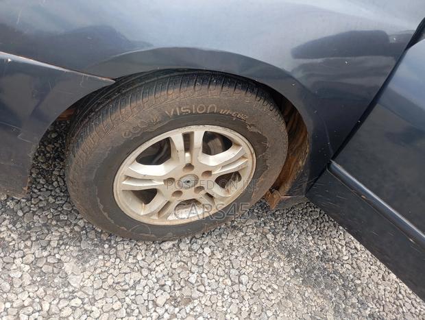 Honda Accord 2005 Gray