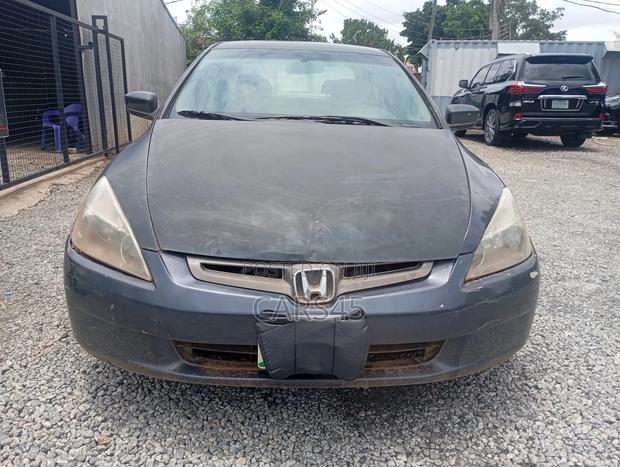 Honda Accord 2005 Gray