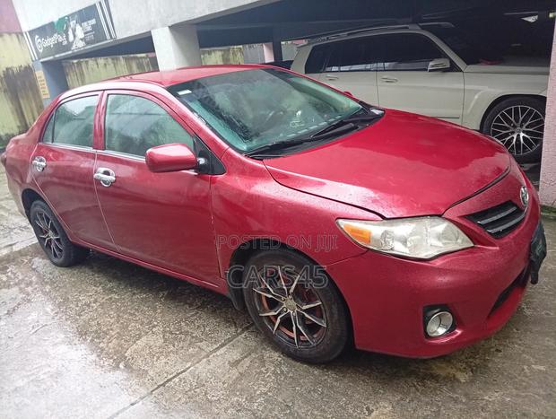 Toyota Corolla 2009 Red