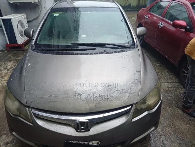 Honda Civic 2006 Silver