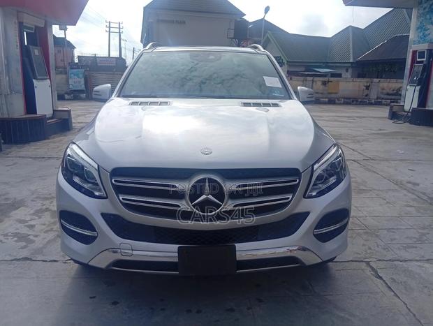 Mercedes-Benz GL-Class 2016 Silver