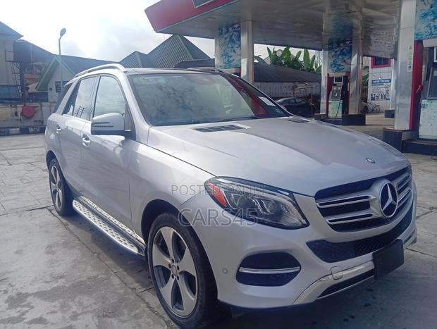 Mercedes-Benz GL-Class 2016 Silver
