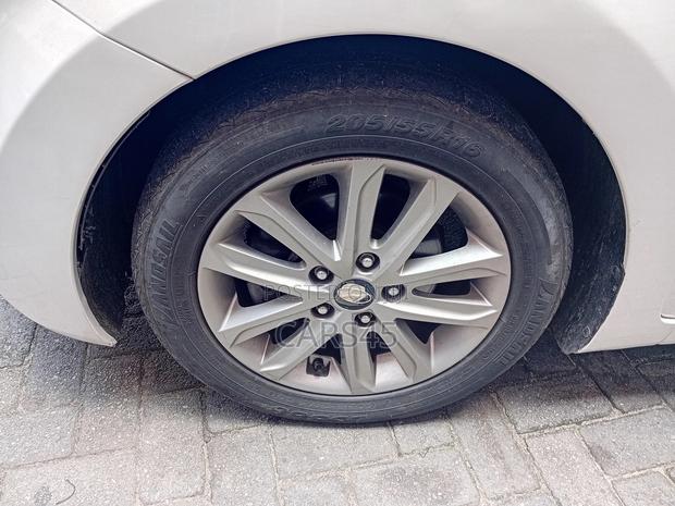Hyundai Elantra 2014 White