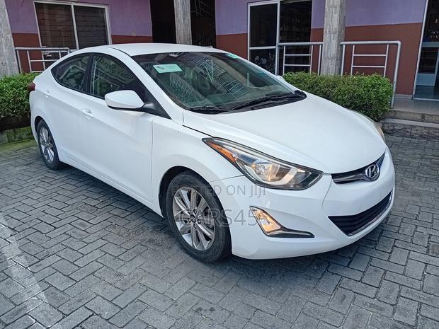 Hyundai Elantra 2014 White