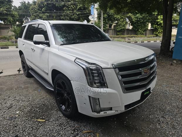 Cadillac Escalade 2018 White