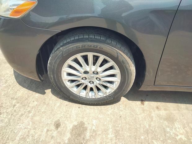 Toyota Camry 2008 Gray
