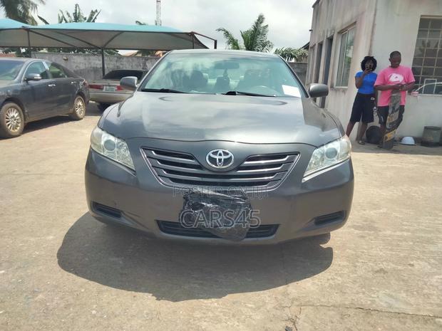 Toyota Camry 2008 Gray