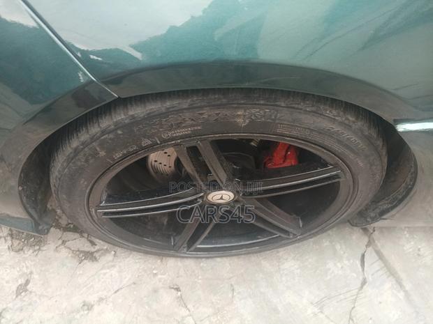Mercedes-Benz E350 2010 Green