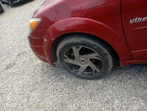 Pontiac Vibe 2004 Red