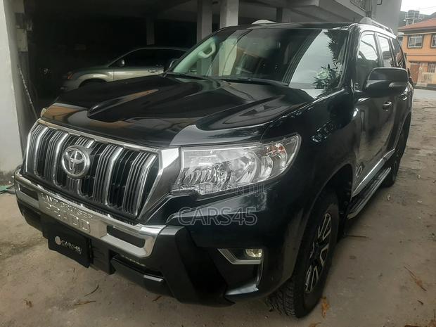 Toyota Land Cruiser Prado 2019 Black