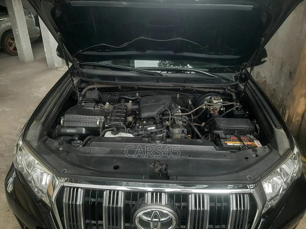 Toyota Land Cruiser Prado 2019 Black