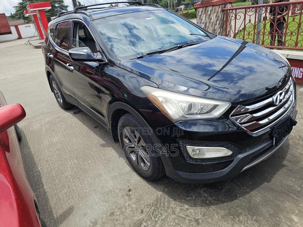 Hyundai Santa Fe 2013 Black