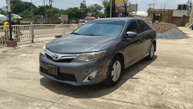 Toyota Camry 2012 Gray