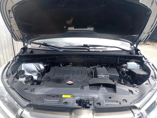 Toyota Highlander 2016 Gray