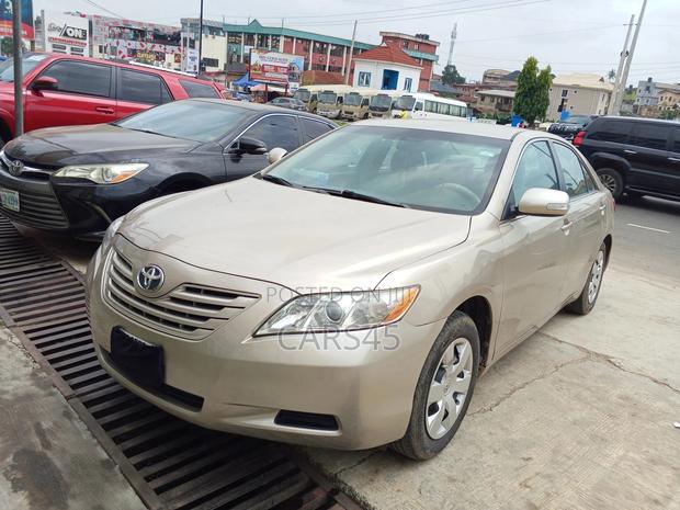 Toyota Camry 2009 Beige