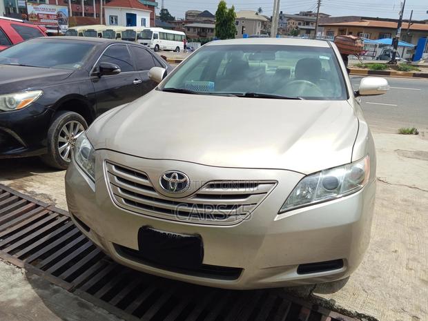 Toyota Camry 2009 Beige