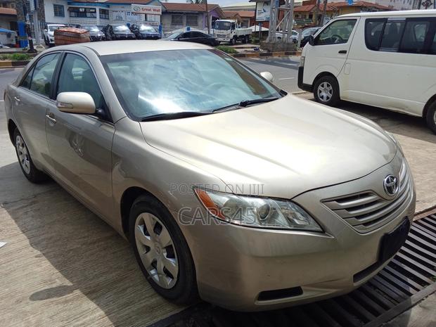 Toyota Camry 2009 Beige