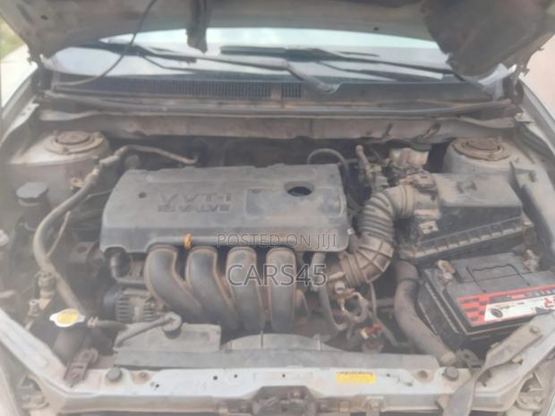 Toyota Matrix 2005 Silver