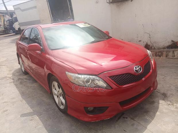 Toyota Camry 2011 Red