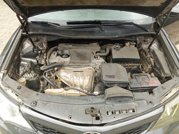 Toyota Camry 2014 Gray