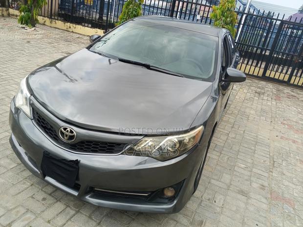 Toyota Camry 2014 Gray
