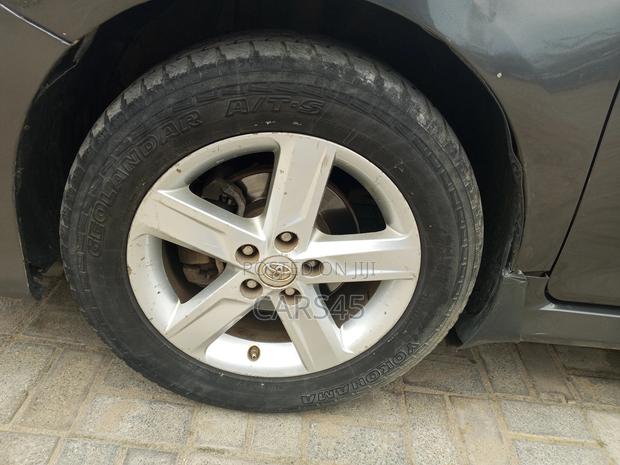 Toyota Camry 2014 Gray