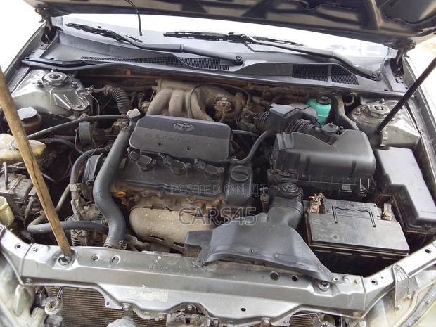 Toyota Camry 2002 Gray